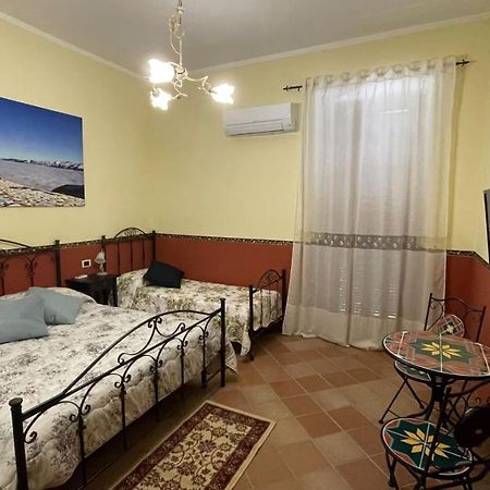 Апартаменты Casa Vacanze Da Anna Сульмона Экстерьер фото